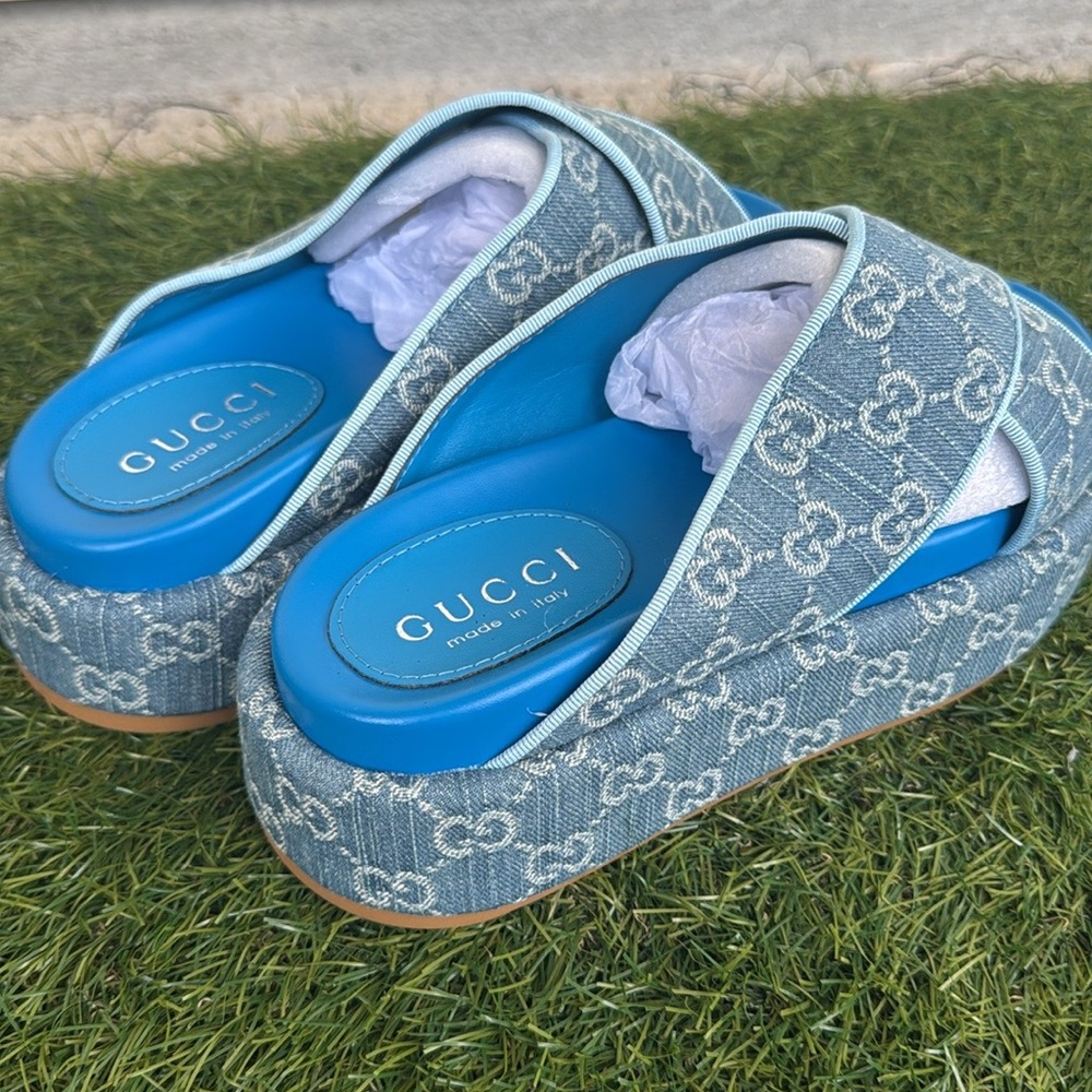 GG Sandals